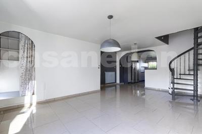 Maison - 121 m² - 5 pièces