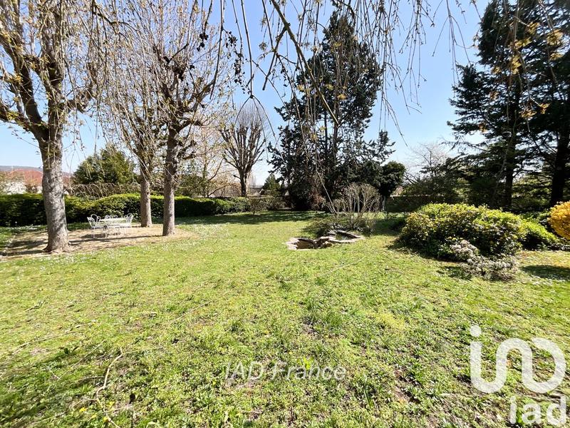 Maison - 230 m² - 10 pièces