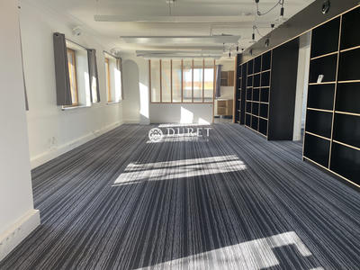 Maison - 230 m² - 6 pièces