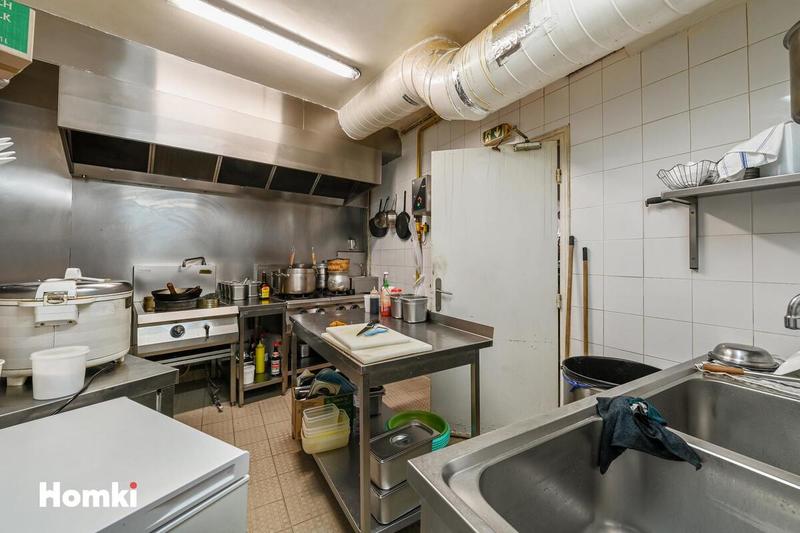 Local commercial - 97 m² - 4 pièces