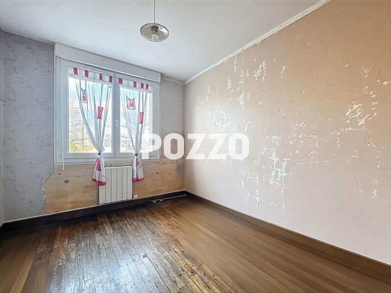 Maison - 91 m² - 5 pièces