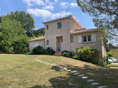 Maison - 163 m² - 6 pièces