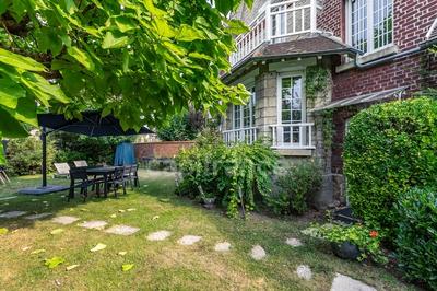 Maison - 170 m² - 7 pièces