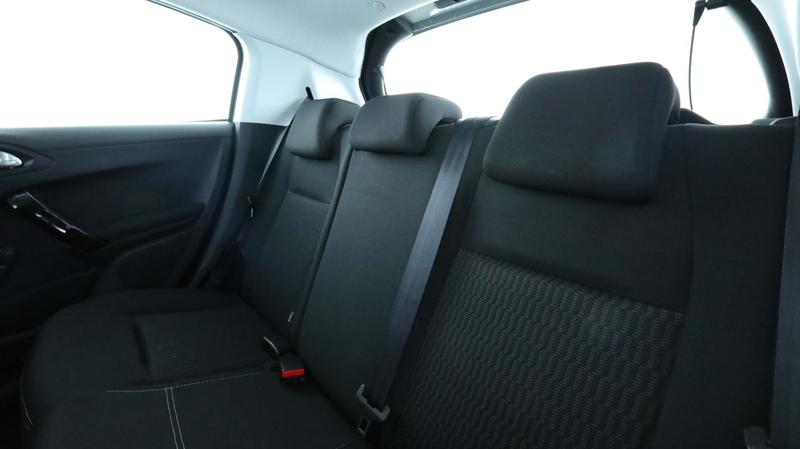 Peugeot 208 1.2 PureTech Active 5p 82 ch