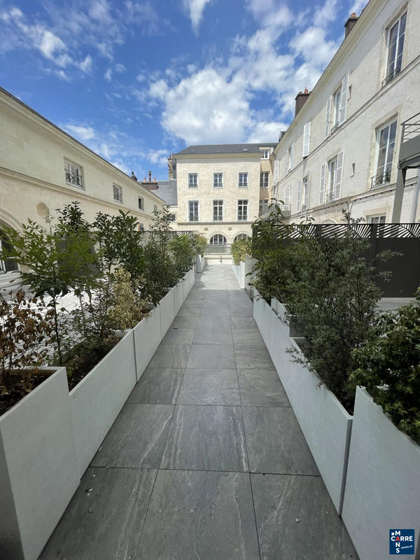 Appartement - 180 m² - 7 pièces