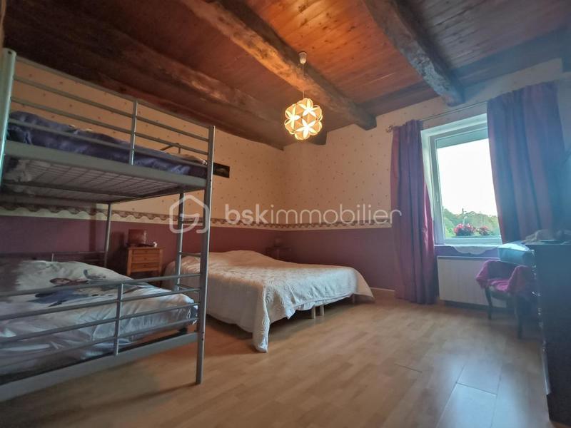 Maison - 270 m² - 8 pièces