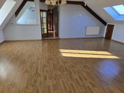 Appartement - 85 m² - 3 pièces