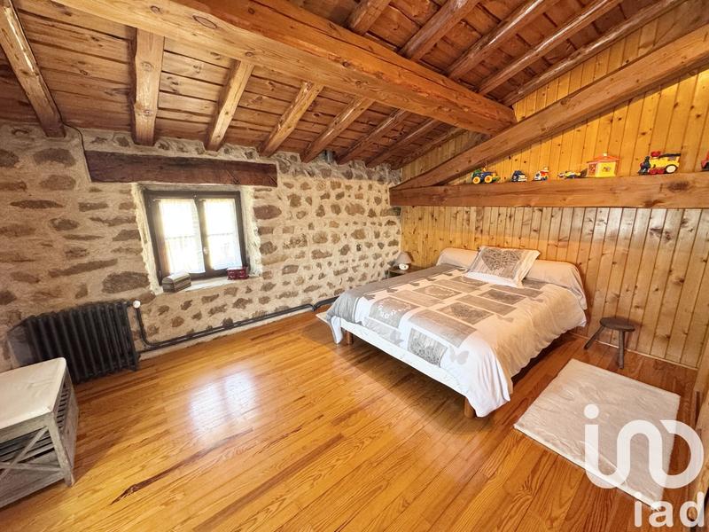 Maison - 225 m² - 6 pièces