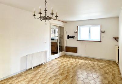 Maison - 107 m² - 6 pièces