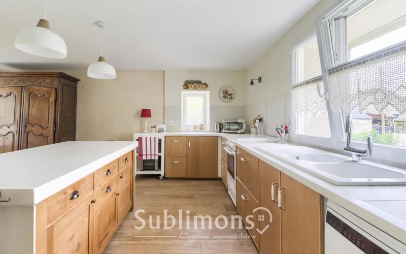 Longère - 258 m² - 8 pièces