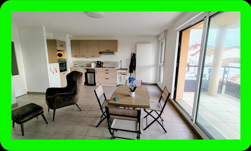 Appartement - 82 m² - 5 pièces