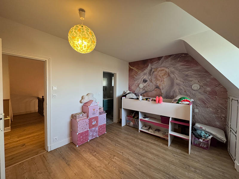 Maison - 187 m² - 7 pièces