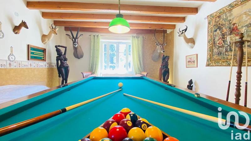 Maison - 440 m² - 14 pièces