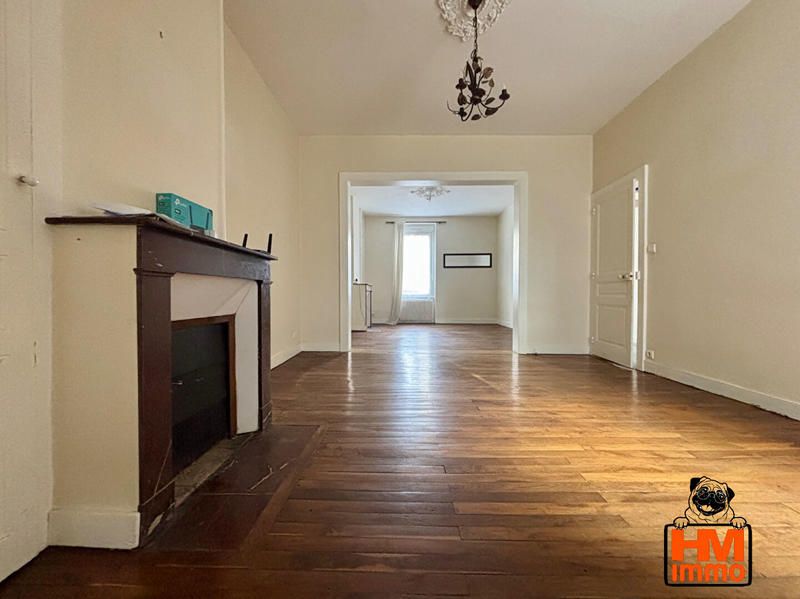 Maison - 180 m² - 9 pièces