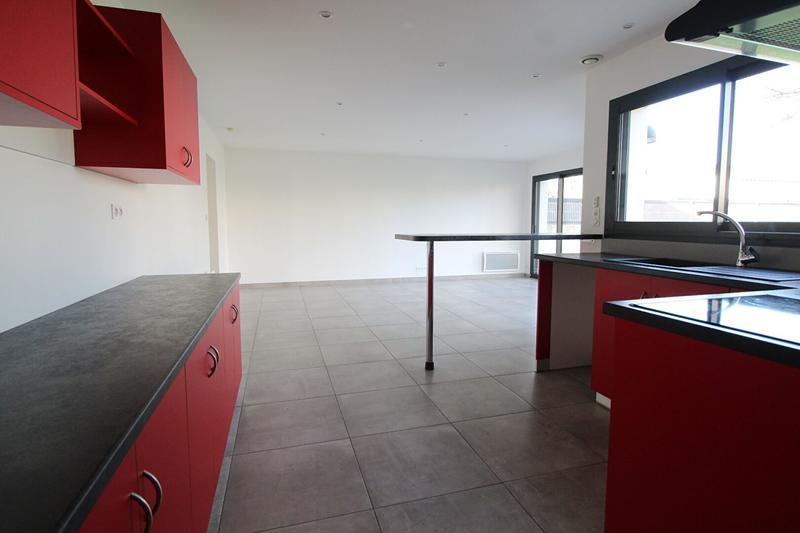 Maison - 106 m² - 5 pièces