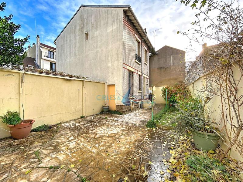 Maison ancienne - 87 m² - 4 pièces