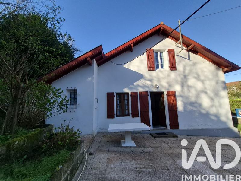 Maison - 110 m² - 6 pièces