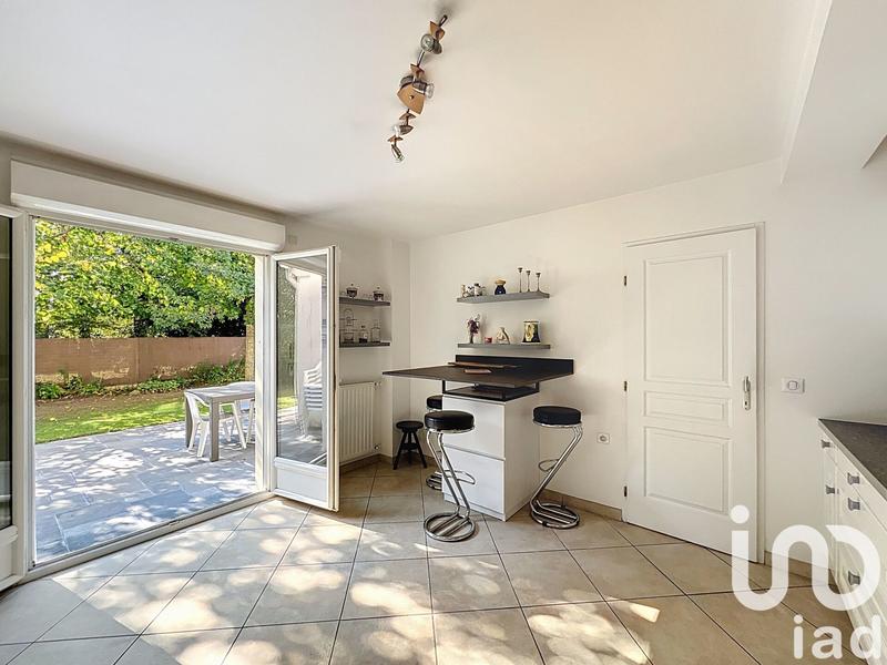 Maison - 167 m² - 8 pièces