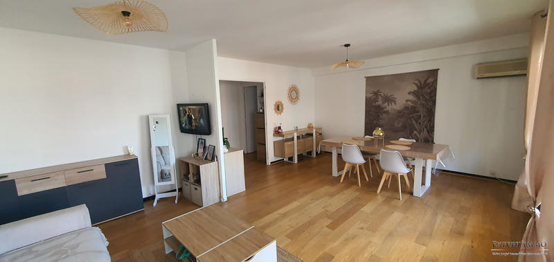 Appartement - 80 m² - 4 pièces