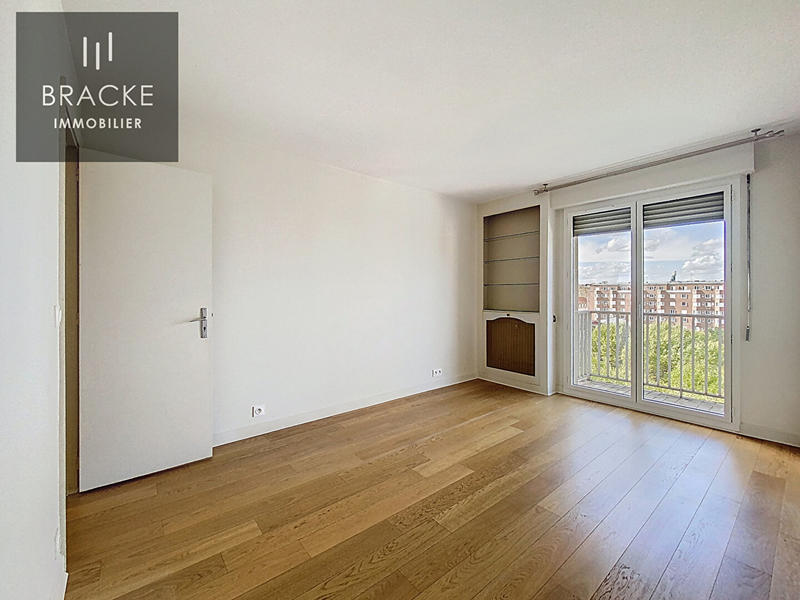 Appartement - 117 m² - 5 pièces