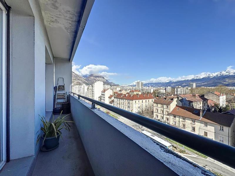 Appartement - 110 m² - 5 pièces