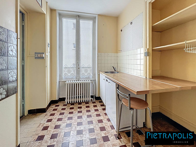 Maison ancienne - 178 m² - 7 pièces