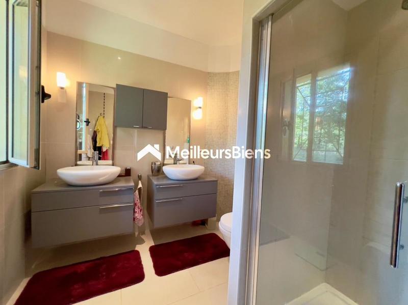 Villa - 475 m² - 10 pièces