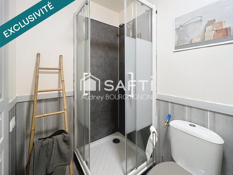 Maison - 225 m² - 7 pièces