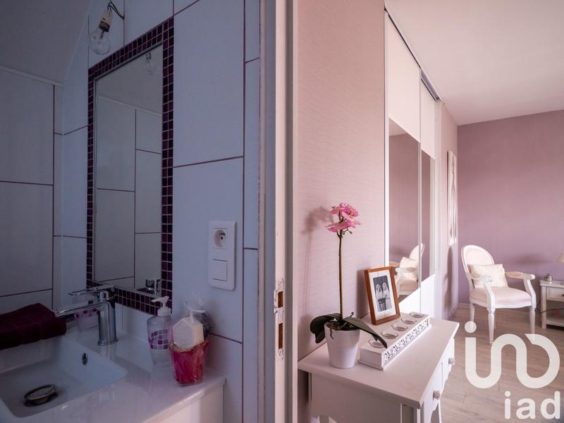 Maison - 300 m² - 13 pièces