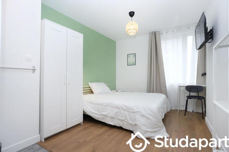 Chambre - 11 m² - 1 pièce