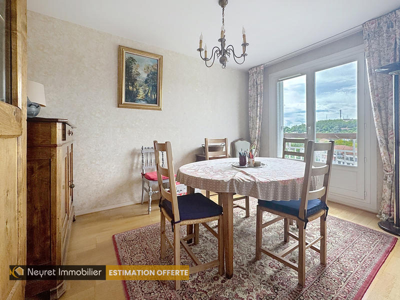 Appartement - 72 m² - 4 pièces