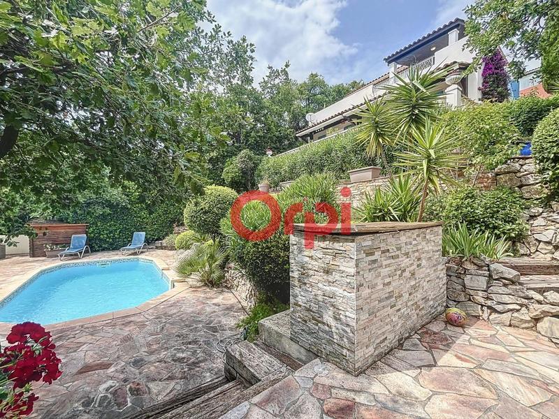 Maison - 131 m² - 6 pièces