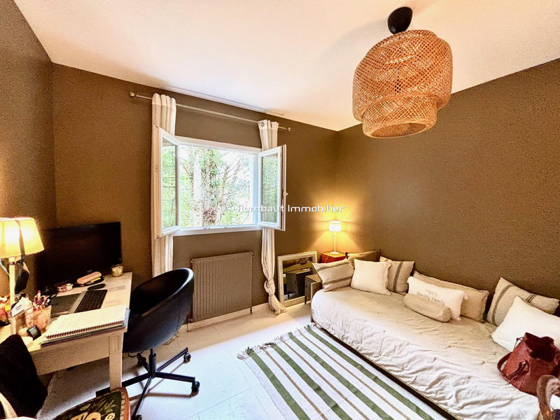 Maison - 183 m² - 7 pièces