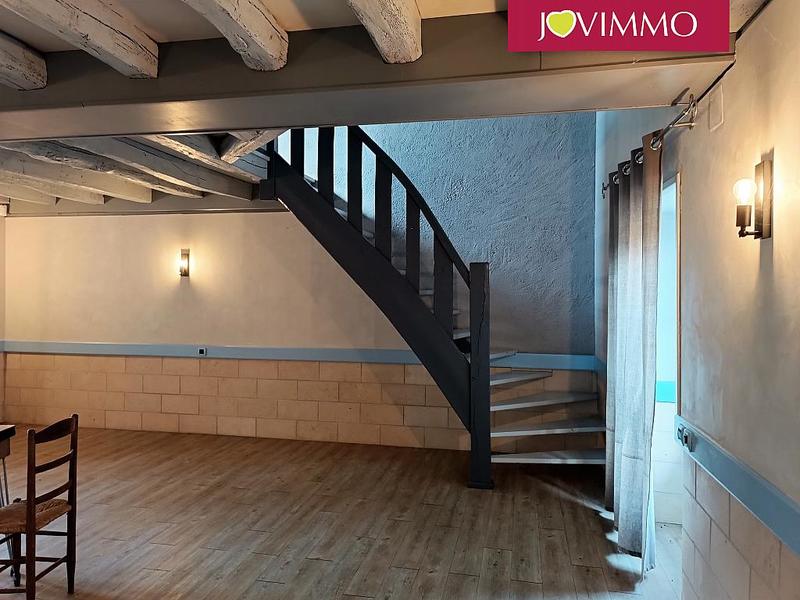 Maison - 725 m² - 28 pièces