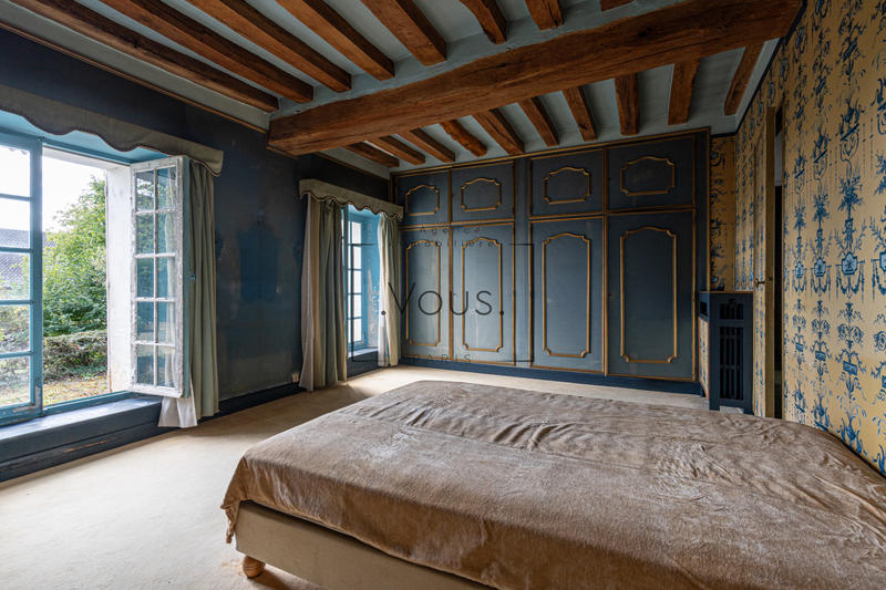 Maison - 487 m² - 13 pièces