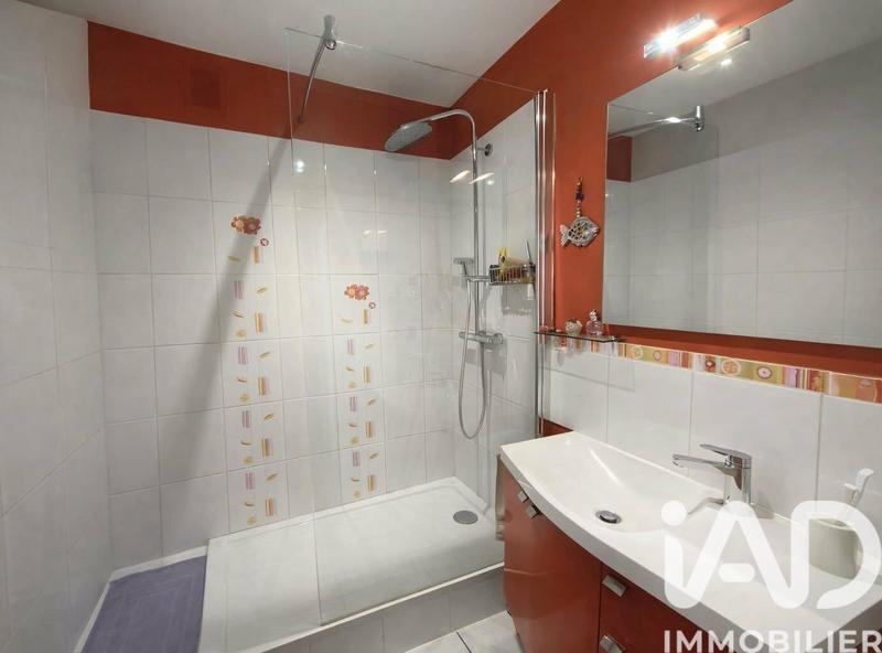 Appartement - 64 m² - 4 pièces