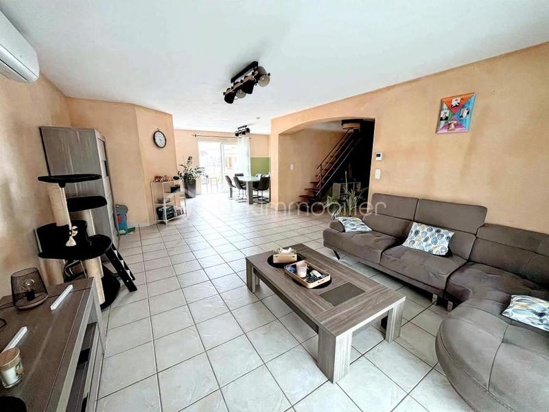Maison - 159 m² - 6 pièces