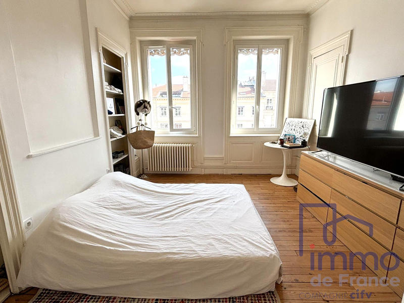 Appartement - 91 m² - 3 pièces