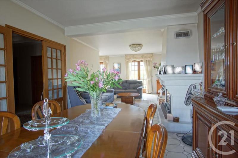 Pavillon - 137 m² - 6 pièces