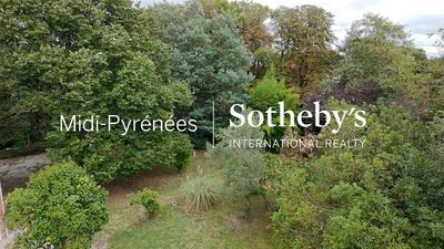 Maison - 299 m² - 8 pièces