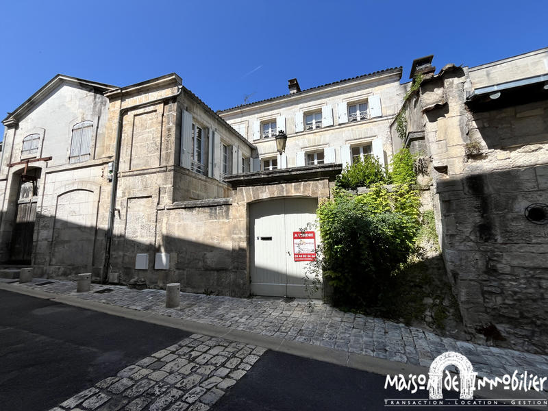 Maison - 136 m² - 6 pièces