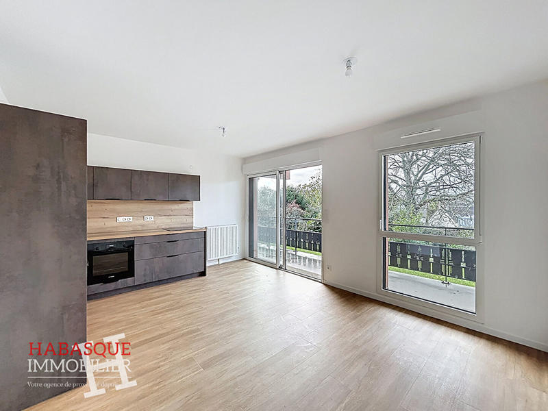 Appartement - 80 m² - 4 pièces