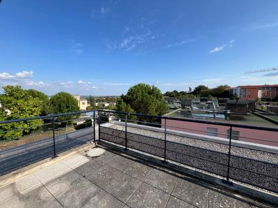 Appartement - 84 m² - 4 pièces