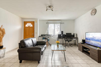 Maison - 92 m² - 6 pièces