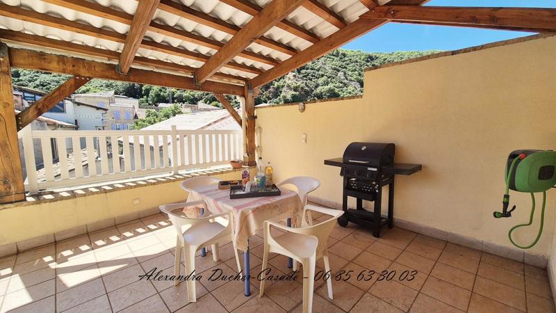 Maison - 217 m² - 8 pièces