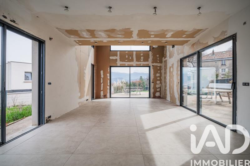 Maison - 264 m² - 7 pièces