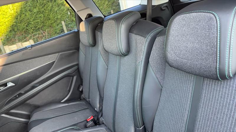 Peugeot 5008 1.5 BlueHDi 130 Eat8 Allure Pack