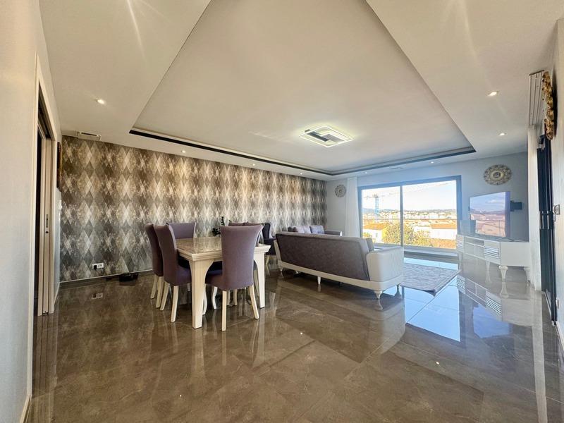 Maison - 150 m² - 7 pièces