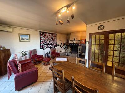 Maison - 97 m² - 4 pièces