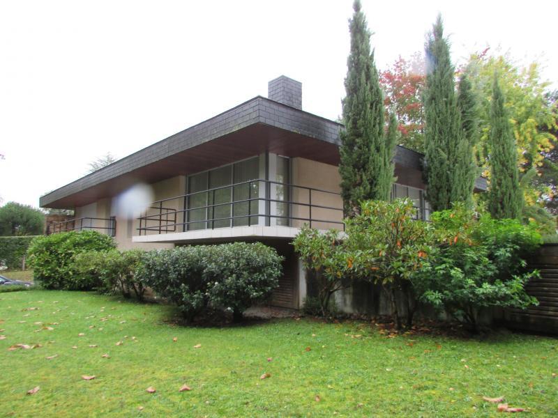 Maison - 204 m² - 7 pièces